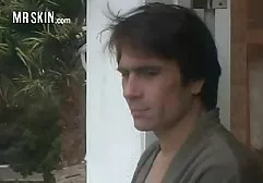 Kalın götten grup sex siyah kız bi-bi-Sİ FUCKS