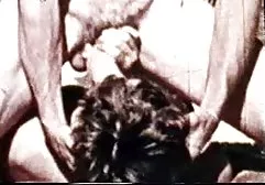 Tıknaz bir iş arıyor parti sex grup döküm Latin.