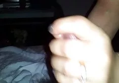 Mükemmel gurup sekx küçük memeli sarışın mastürbasyon