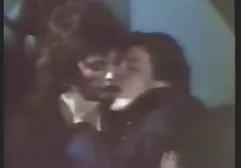 Küçük gurp porna kırmızı kemik aynı anda 2 sik göt kedi aldı