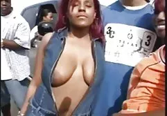 Daniela grup zorla seks Striptizci onun tarafından dövülerek alır
